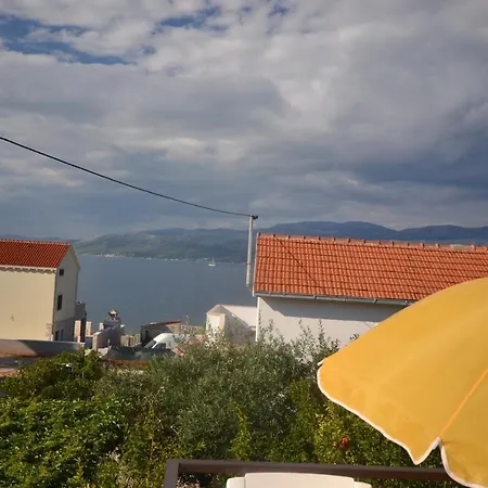 Apartments By The Sea Splitska, Brac - 11339 Apartment Splitska